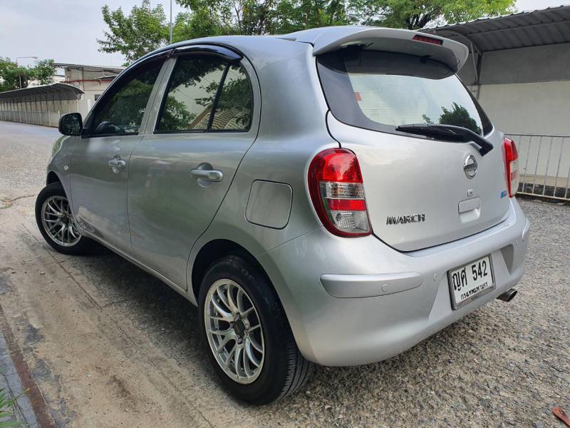 NISSAN March 1.2EL 2011