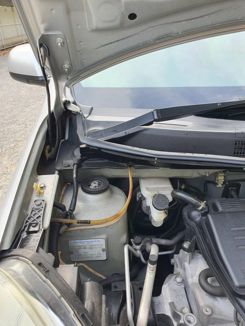 NISSAN March 1.2EL 2011