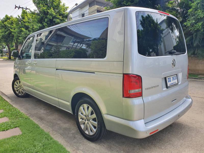 VOLKSWAGEN Caravelle T5 2.0 TDi 2012