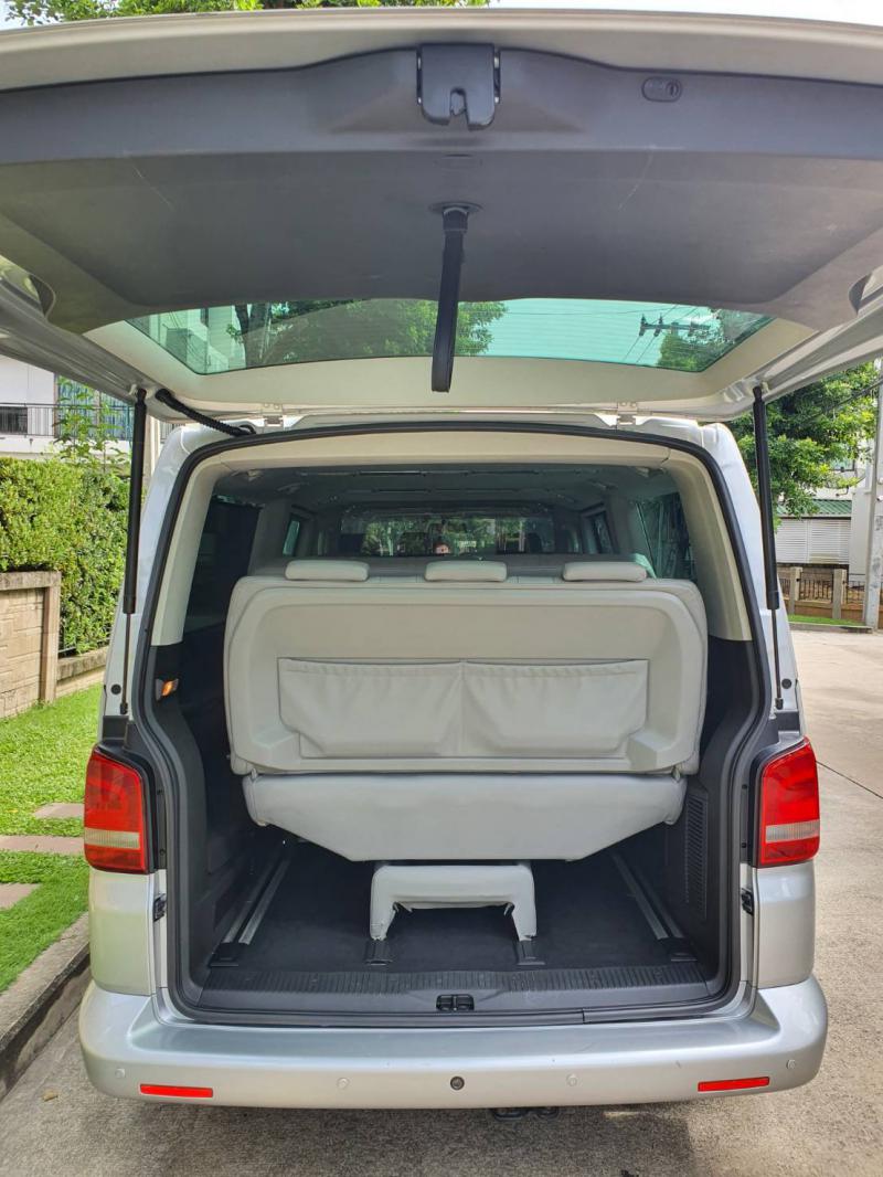 VOLKSWAGEN Caravelle T5 2.0 TDi 2012