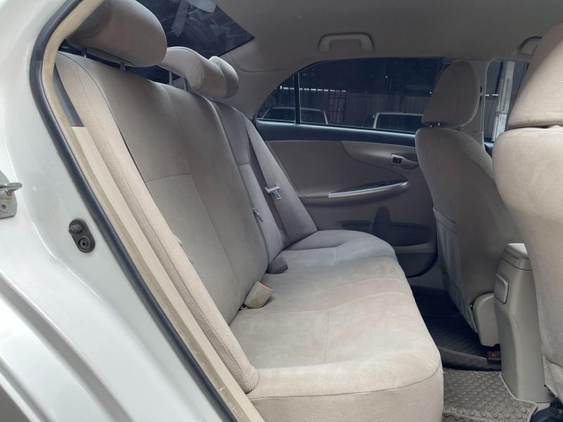 TOYOTA YARIS ATIV 2011