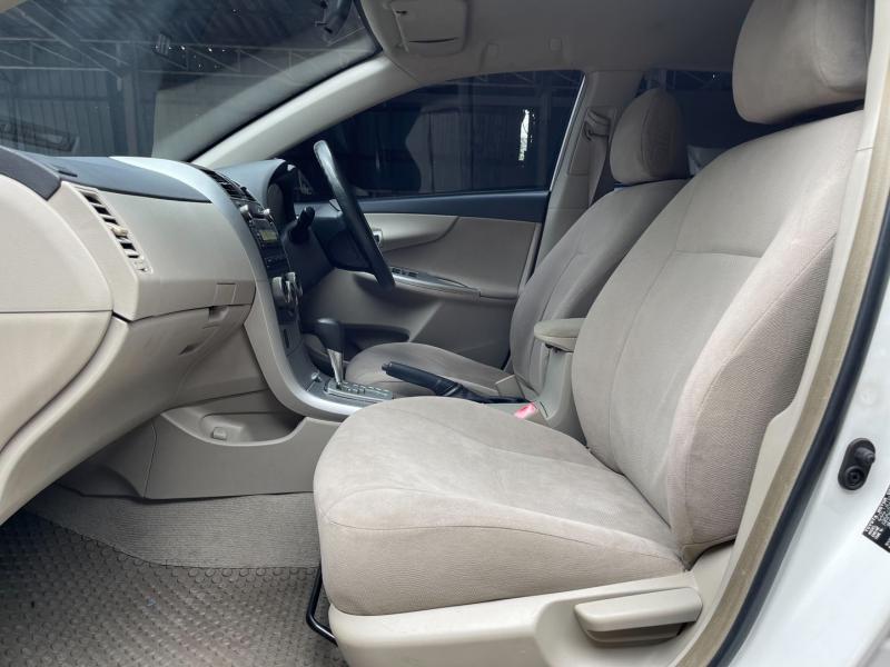 TOYOTA YARIS ATIV 2011