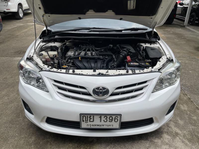 TOYOTA YARIS ATIV 2011