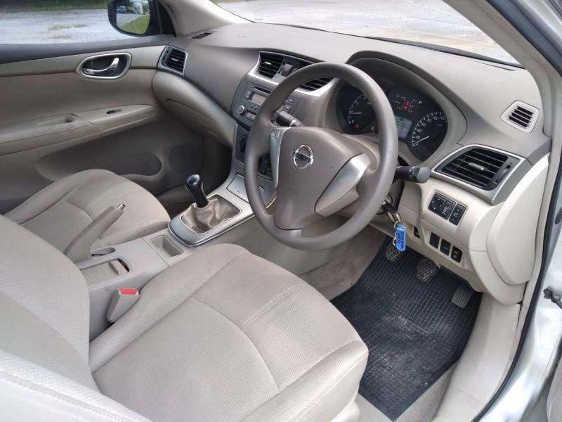 NISSAN SYLPHY 2012
