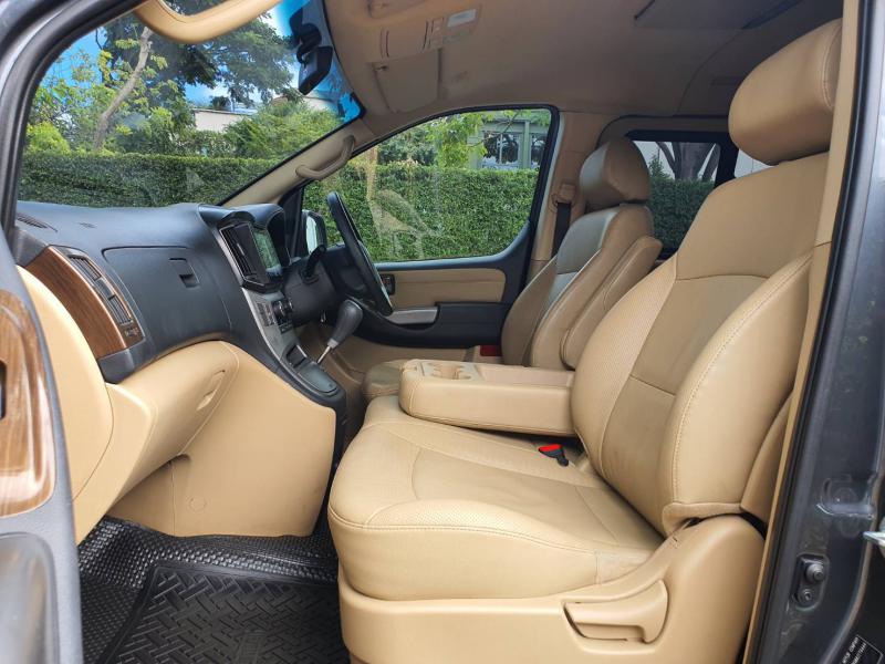 HYUNDAI H1 2.5 ELITE 2020