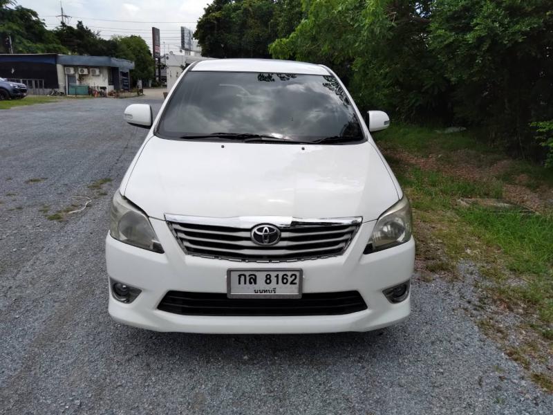 TOYOTA INNOVA 2012